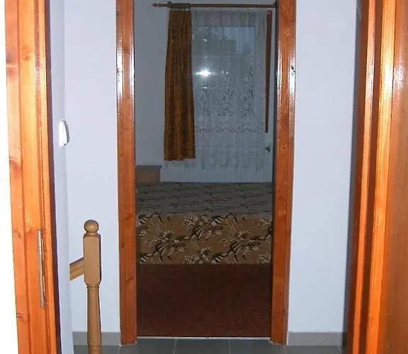 דירה Lizi Apartman